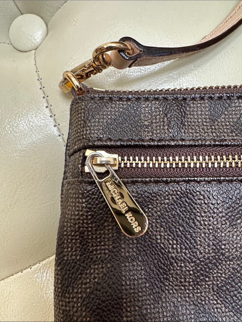 Michael Kors Brown Logo mini bag, Gold Hardware - Picture 4 of 16